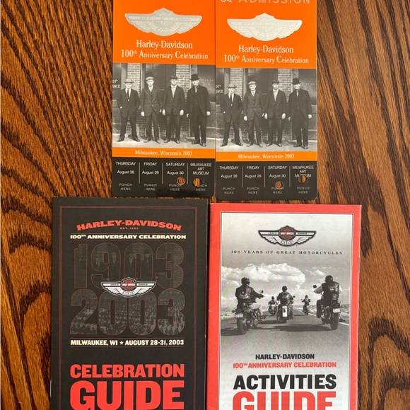 Harley-Davidson 100th Anniversary Celebration Tickets Guides Milwaukee Mint - Picture 1 of 4